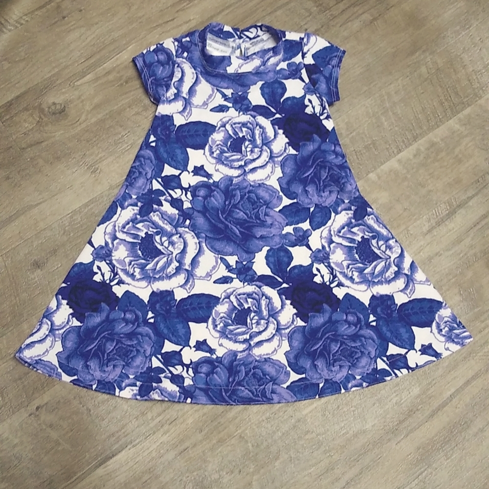 Size 4 various shades of blue and white floral Bonnie Jean dress